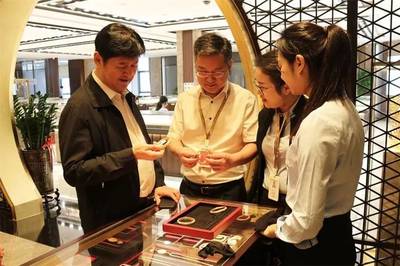 意大隆创新工艺引领珠宝新风尚，零售市场广获赞誉